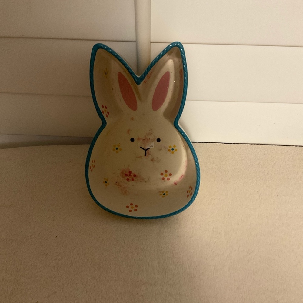 Temp-Tations Cream Bunny Trinket Dish with Teal Trim